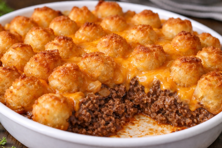 Tater Tot Casserole with Ground Beef (A Cozy Family Dinner Favorite)